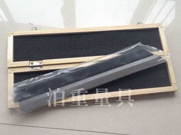 鋼件刀口尺